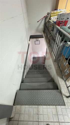 Armazém Comercial em Olhão com 1.850 m² de terreno e Área coberta / implantação: 815 m²