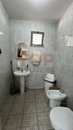 Armazém Comercial em Olhão com 1.850 m² de terreno e Área coberta / implantação: 815 m²