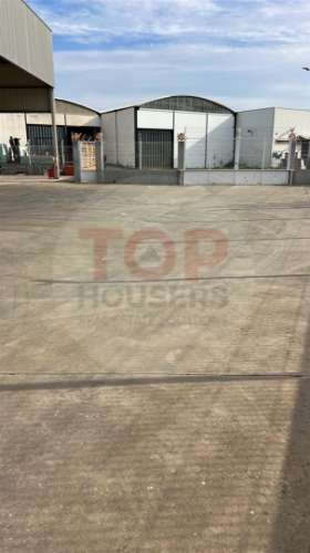 Armazém Comercial em Olhão com 1.850 m² de terreno e Área coberta / implantação: 815 m²