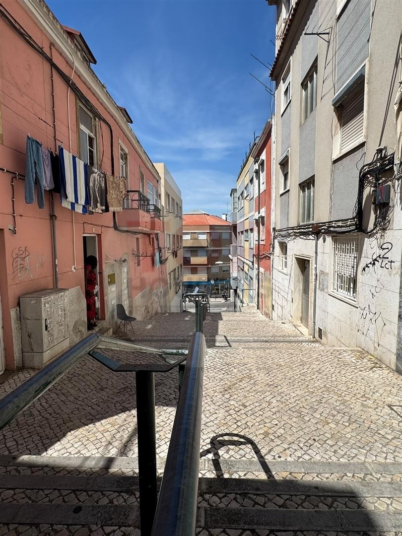 Vila Irene - Conjunto Habitacional Multifrações com Elevado Potencial de Rentabilidade