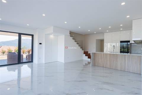 Moradia Isolada T3 Venda em Raiva, Pedorido e Paraíso,Castelo de Paiva