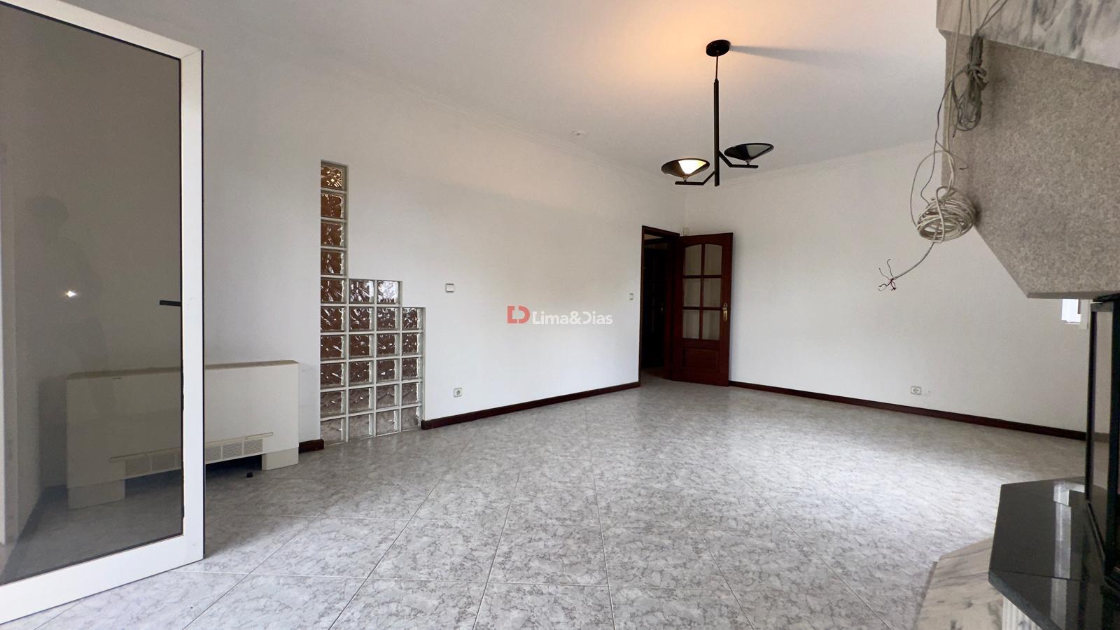 Moradia Isolada T4 Venda em Santa Maria da Feira, Travanca, Sanfins e Espargo,Santa Maria da Feira