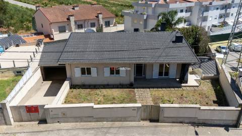 Moradia Isolada T4 Venda em Santa Maria da Feira, Travanca, Sanfins e Espargo,Santa Maria da Feira