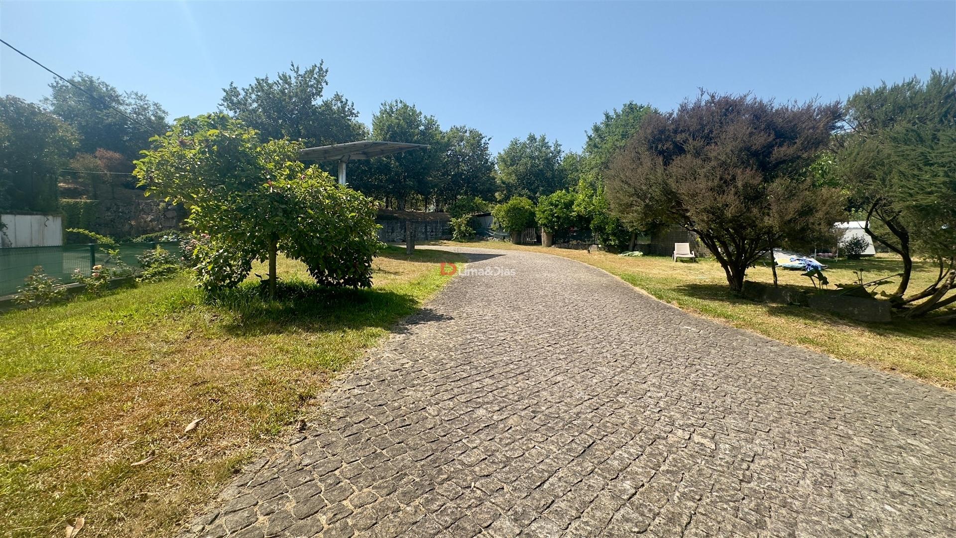 Moradia em Banda T3 Venda em Oliveira (Santa Maria),Vila Nova de Famalicão