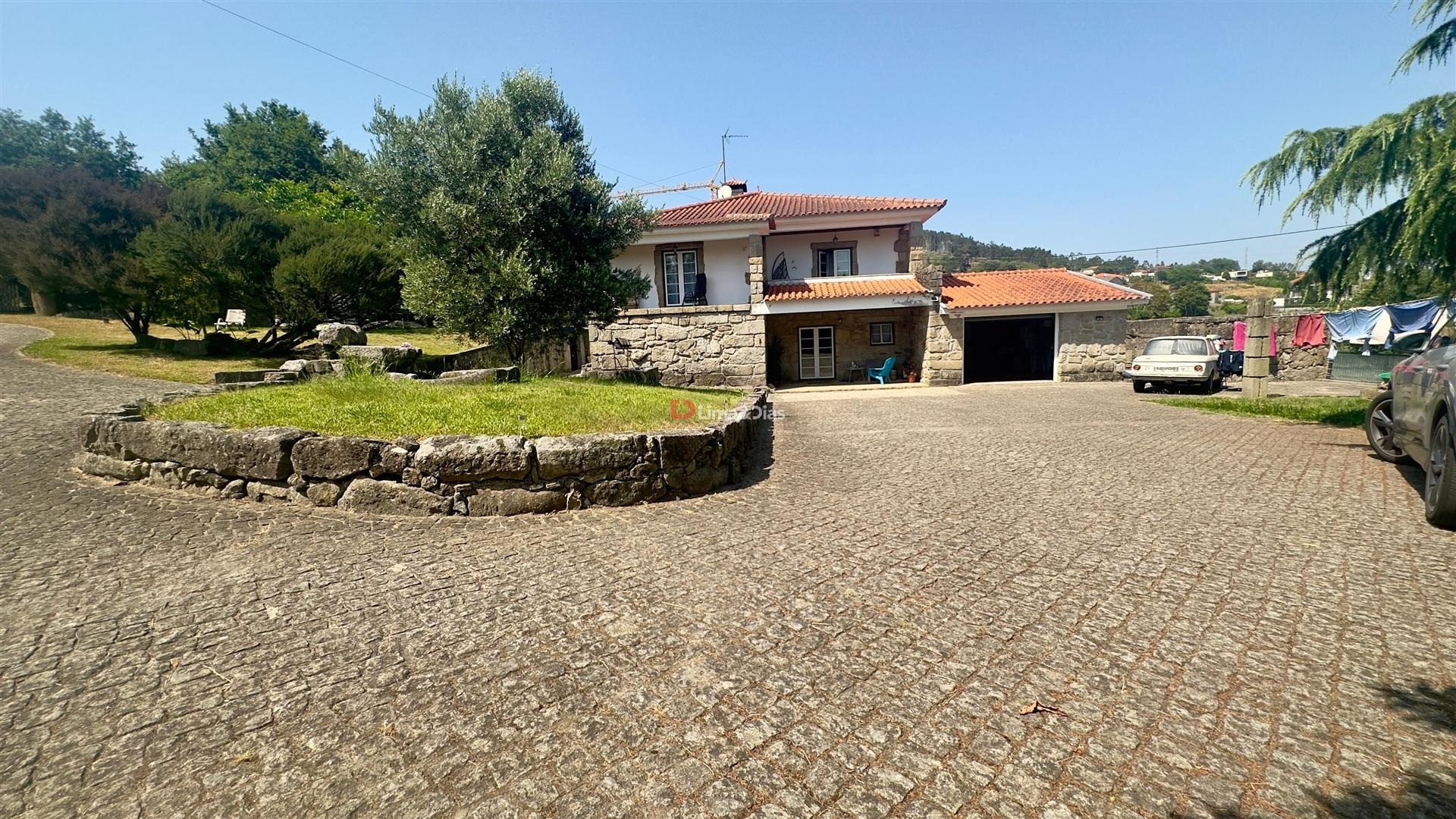 Moradia em Banda T3 Venda em Oliveira (Santa Maria),Vila Nova de Famalicão