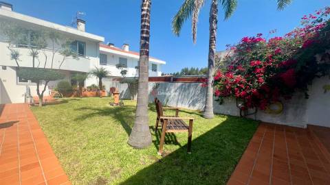 Moradia em Banda T4 Venda em Canedo, Vale e Vila Maior,Santa Maria da Feira