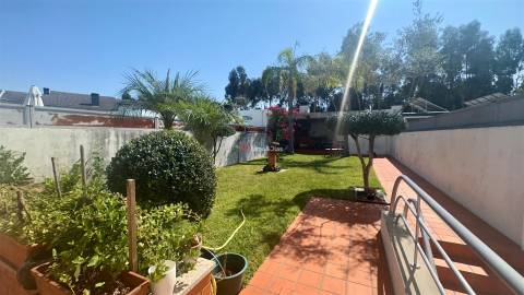 Moradia em Banda T4 Venda em Canedo, Vale e Vila Maior,Santa Maria da Feira