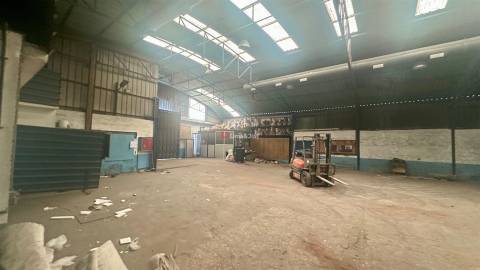 Armazém, Industria em Oliveira do Douro