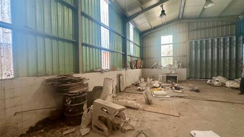 Armazém, Industria em Oliveira do Douro