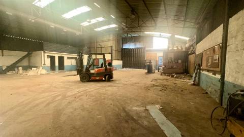 Armazém, Industria em Oliveira do Douro