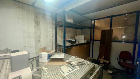 Armazém, Industria em Oliveira do Douro