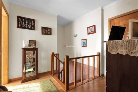 T-3 Duplex em Paredes