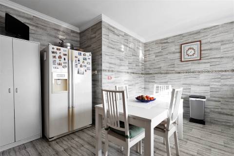 T-3 Duplex em Paredes