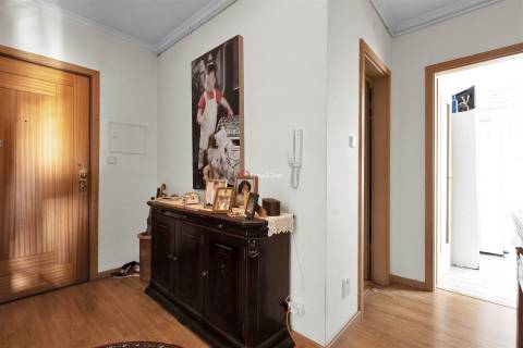 T-3 Duplex em Paredes