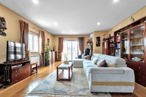 Moradia Isolada T3 Venda em São João de Ver,Santa Maria da Feira