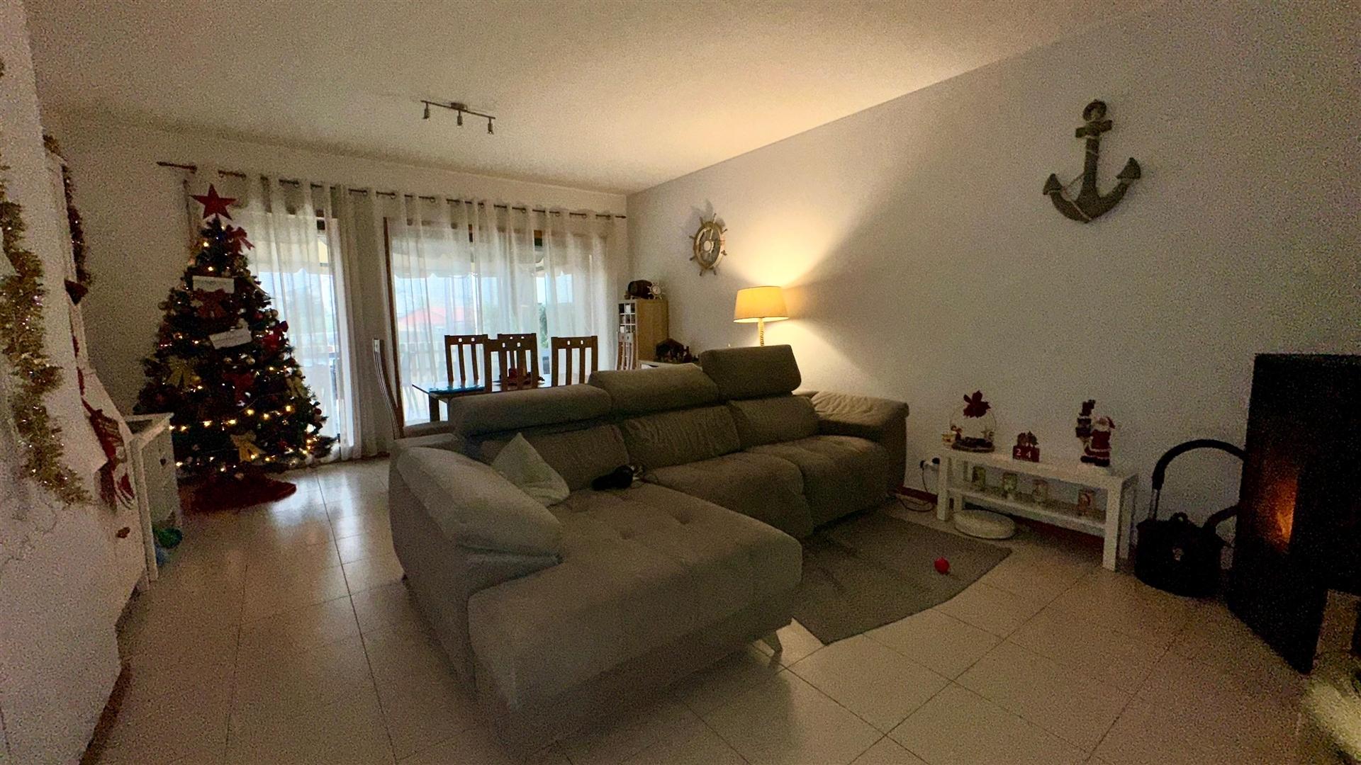 Apartamento T2 Venda em São Paio de Oleiros,Santa Maria da Feira