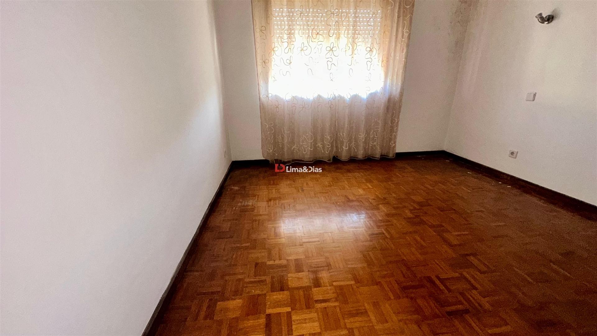 Apartamento T4 Venda em Santa Marinha e São Pedro da Afurada,Vila Nova de Gaia