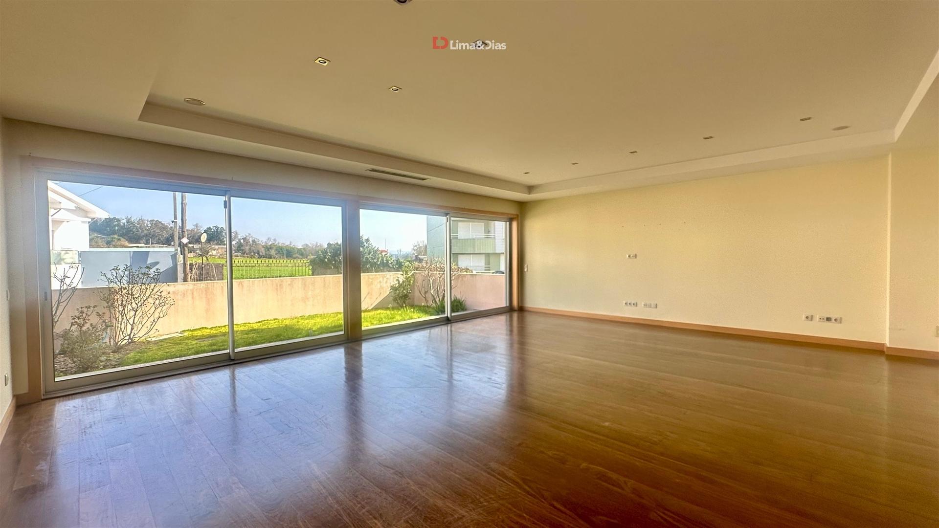 Moradia Geminada T4 Venda em Pedroso e Seixezelo,Vila Nova de Gaia