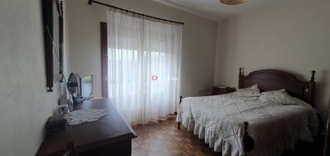 Moradia Isolada T3 Venda em Revelhe,Fafe