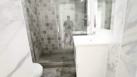 Apartamento T1 em Arroios, Moderno/Remodelado/Com Elevadores/Venda/339500/Ref AT0137