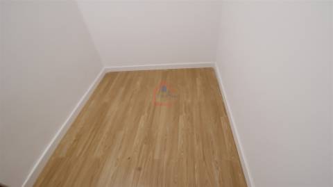 Apartamento T2 Venda em Algueirão-Mem Martins,Sintra
