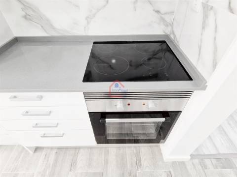 Apartamento T2 Venda em Rio de Mouro,Sintra