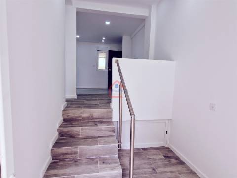 Apartamento T2 Venda em Rio de Mouro,Sintra