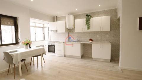 Apartamento T1 Venda em Baixa da Banheira e Vale da Amoreira,Moita