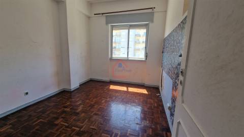 Apartamento T2 Venda em Seixal, Arrentela e Aldeia de Paio Pires,Seixal