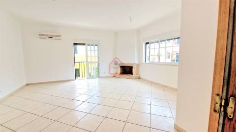 Moradia T4 Venda em Setúbal (São Sebastião),Setúbal