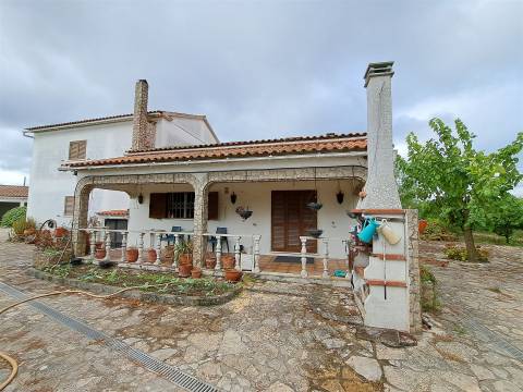 Quinta T4 em Marinhais (MR-233)