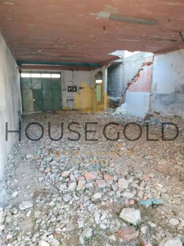 Moradia para reconstrução em Almeirim (ALM-274)