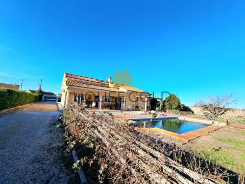 Moradia T4 em Marinhais (MR-284)