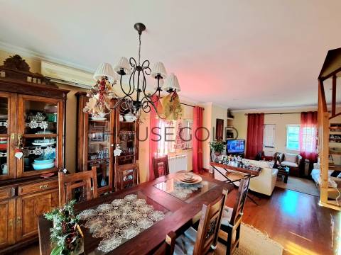 Moradia T4 em Marinhais (MR-284)