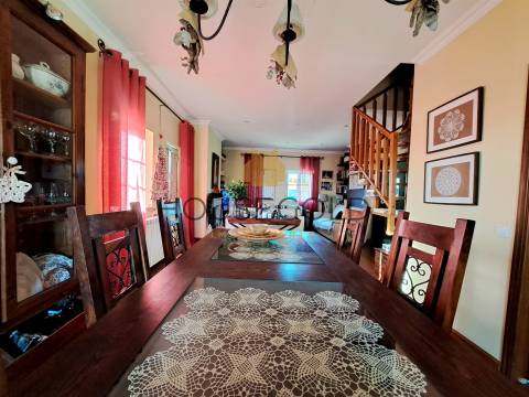 Moradia T4 em Marinhais (MR-284)