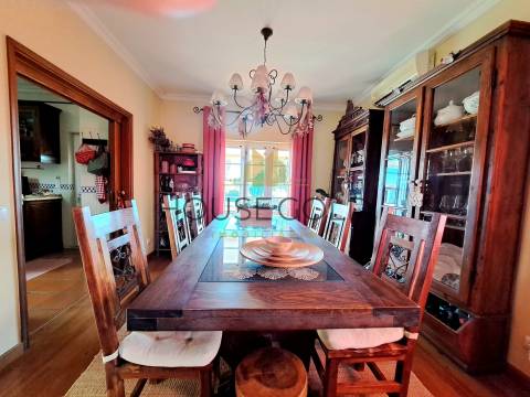 Moradia T4 em Marinhais (MR-284)