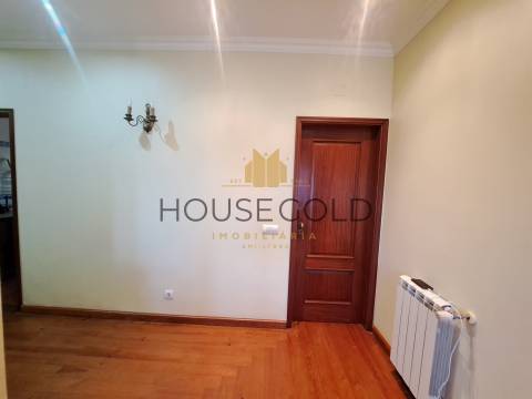 Moradia T4 em Marinhais (MR-284)