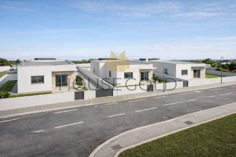 Moradia T3 em construção - Marinhais (MR-290)