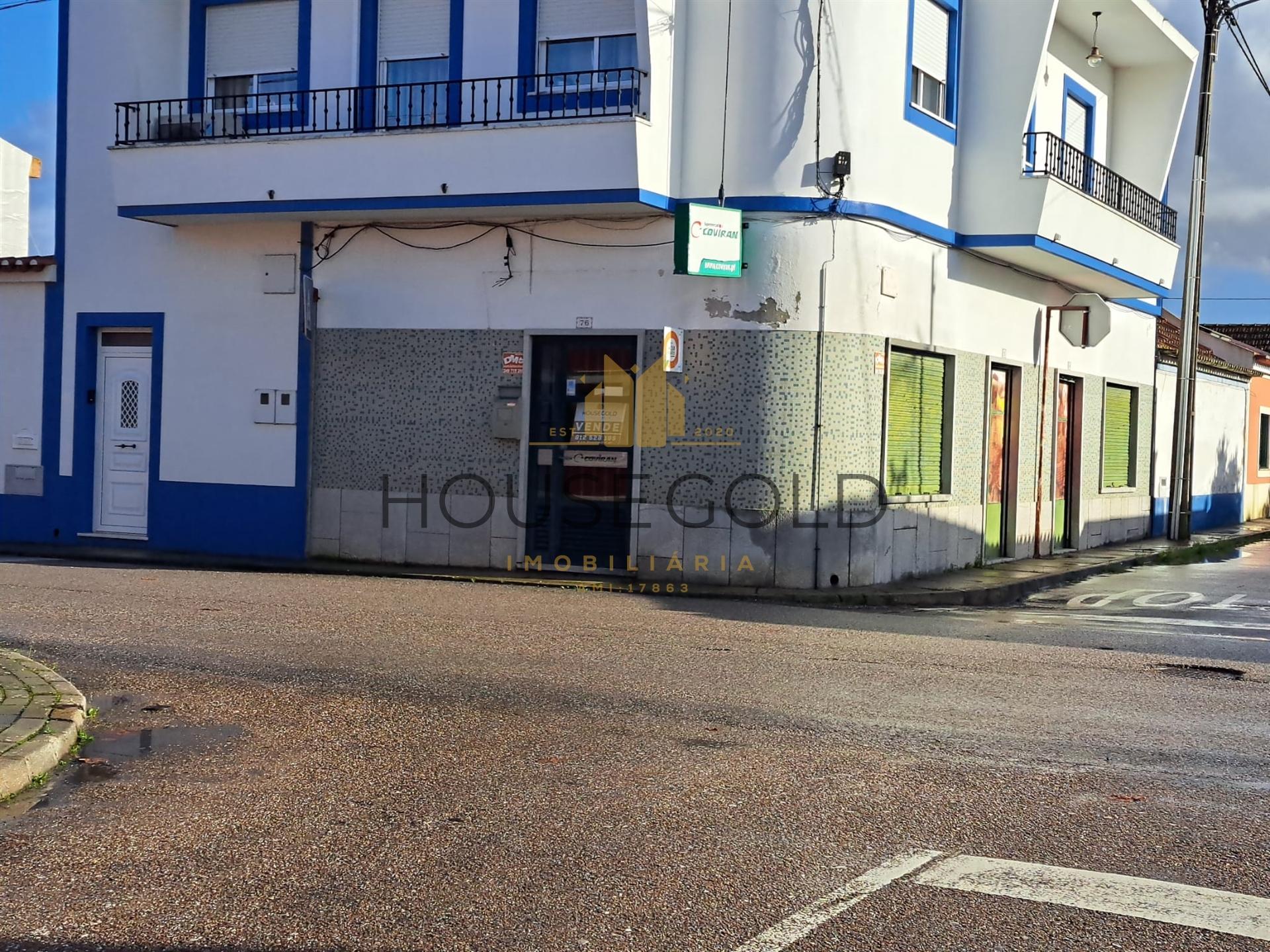 Espaço Comercial / Loja com Dupla Visibilidade – 86 m² (BFR-291)