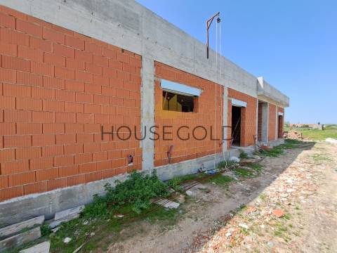 Moradia Térrea T3 em Construção (MR-302)