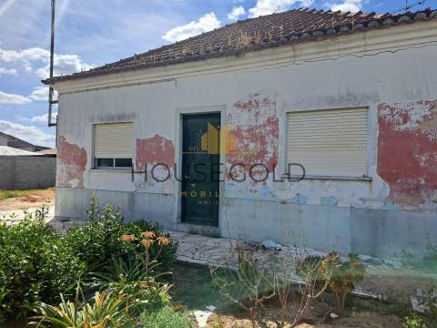 Moradia usada T3 com Lote de 300 m² – Oportunidade em Marinhais (MR-304)