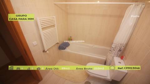 CPM20402 Apt T5 Duplex com Box 298.500€, perto metro Varanda, próximo ao Estádio do Dragão, Porto