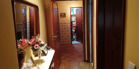 CPM20140 APT T2  c/elevador, 2 Frentes, Gaia, Próximo Metro, c/ Lareira, varanda, marquise, roupeiro