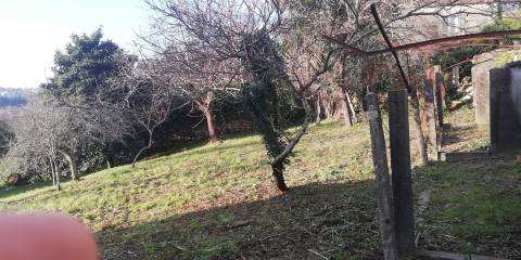 CPM20241 Moradia T2+1,  4 Frentes com + 900m2 em Avintes, Gaia,  próximo Parque Biológico Gaia