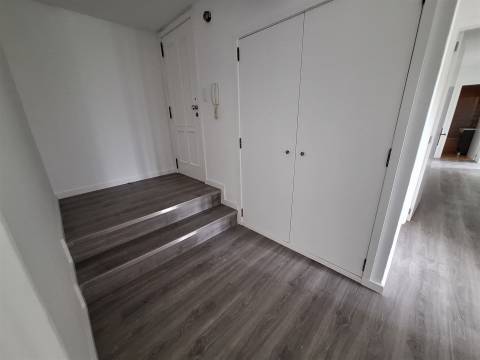 CPM20274 APT T2 a 3 min pé Metro  à Av. Fernão Magalhães remodelado Campanhã pronto habitar!