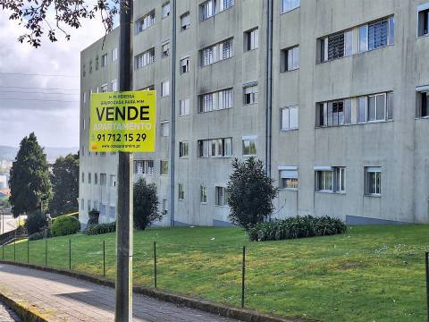 CPM20274 APT T2 a 3 min pé Metro  à Av. Fernão Magalhães remodelado Campanhã pronto habitar!