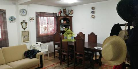 CPM20276 Moradia / Quintinha  164.500,00€ a 34,00€/m2 perto Feira Carvalhos, em V N. Gaia, Porto