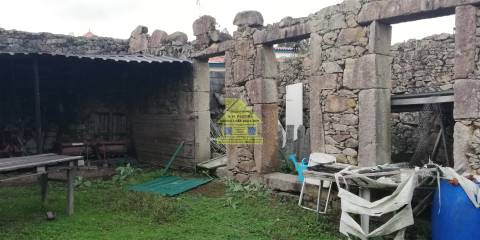 CPM20277 Moradia / Quintinha c/ + 6.000m2  182.500,00€ a 31,00€/m2, em V N. Gaia, Porto