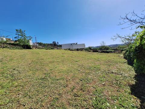 CPM20311 Terreno p/ Moradia 4 Frt c/ 885m2 e poço só 130.000€, Avintes  próximo J. F. Avintes