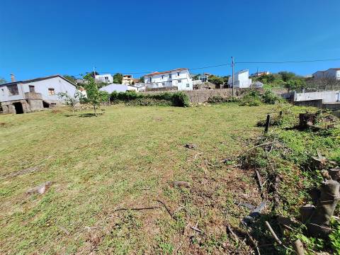CPM20311 Terreno p/ Moradia 4 Frt c/ 885m2 e poço só 130.000€, Avintes  próximo J. F. Avintes